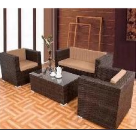 Table + 2 petits sofa + 1 grand sofa