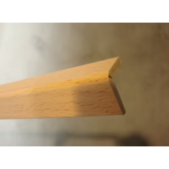 Baguette d'angle revêtu 22x22mm 2.4m hêtre