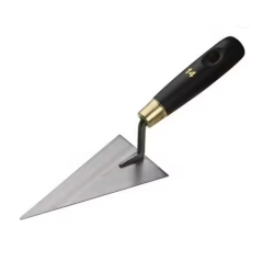 Truelle triangulaire standard 14cm